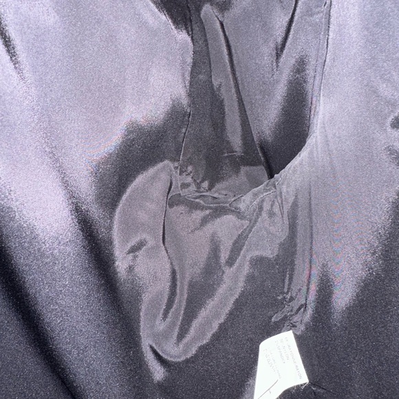 Tristan red jacket, waist length, with sparkle/red broach - Picture 6 of 9